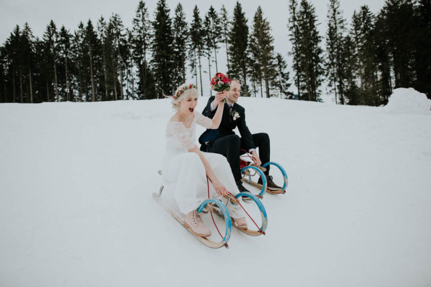 Hochzeit im Schnee â€“ intime Winterhochzeit auf der Alm