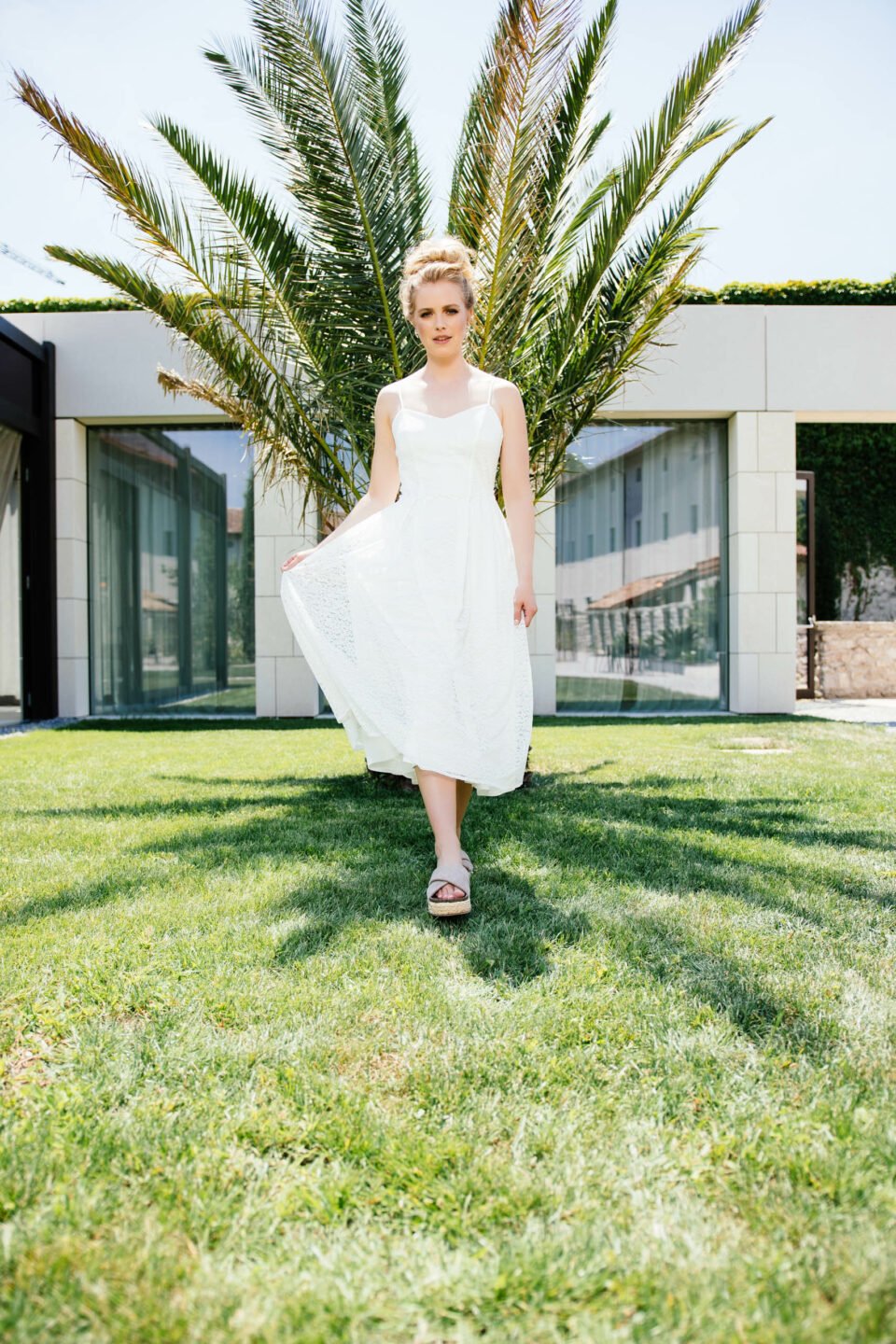 brautkleid-mit-spaghettitraegern-mila-12