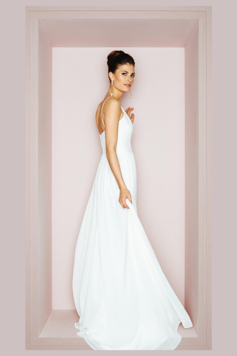 brautkleid puristisch