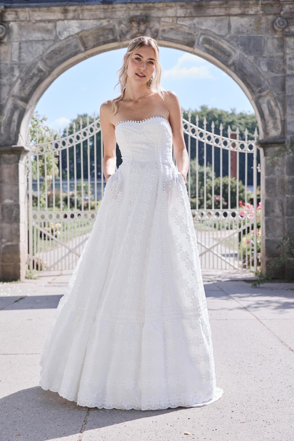 Brautkleider 2026 - cool mit Taschen 