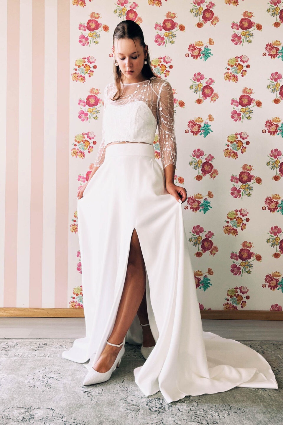 Brautrock mit Schleppe und Schlitz